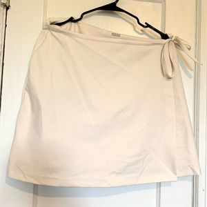 girlfriend collective compressive wrap skort in ivory XXL